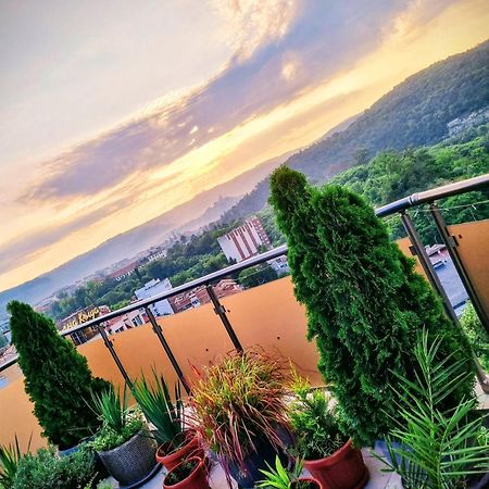 The View Veliko Tarnovo Apartman Kültér fotó