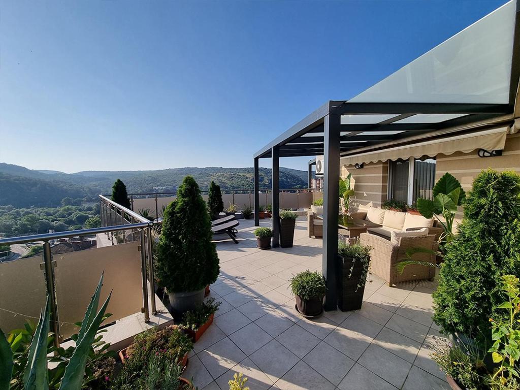 The View Veliko Tarnovo Apartman Kültér fotó